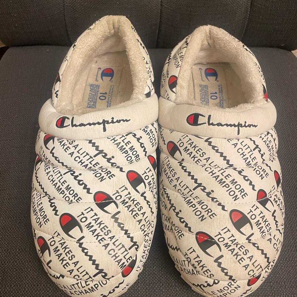 Champion Varsity Logo Reflective White Slippers Men size 10